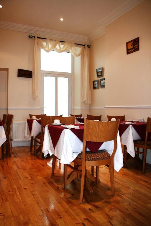Achill House Hotel คอร์ก ภายนอก รูปภาพ