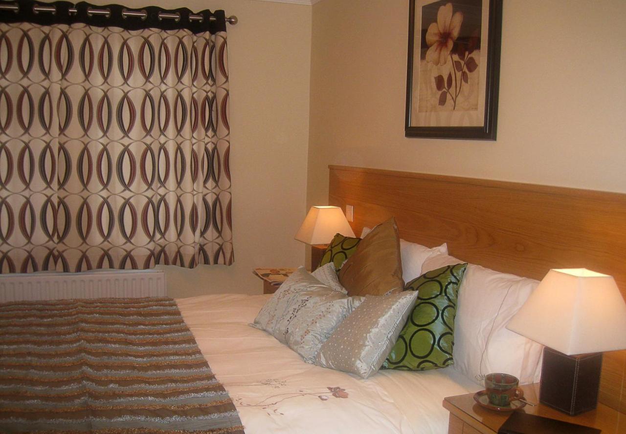 Achill House Hotel คอร์ก ภายนอก รูปภาพ